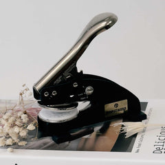 Desktop waffle press